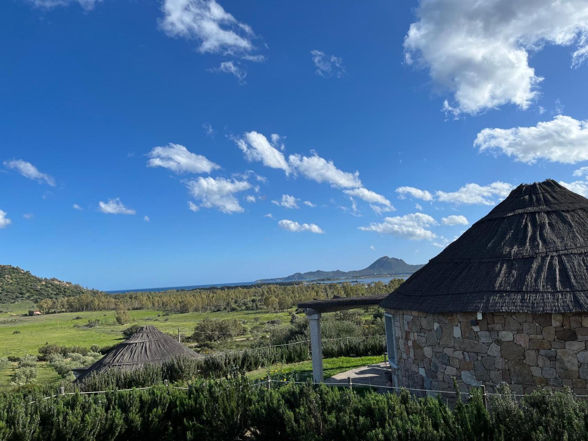 Agriturismo Dolceluna Le Capanne Muravera Exterior foto
